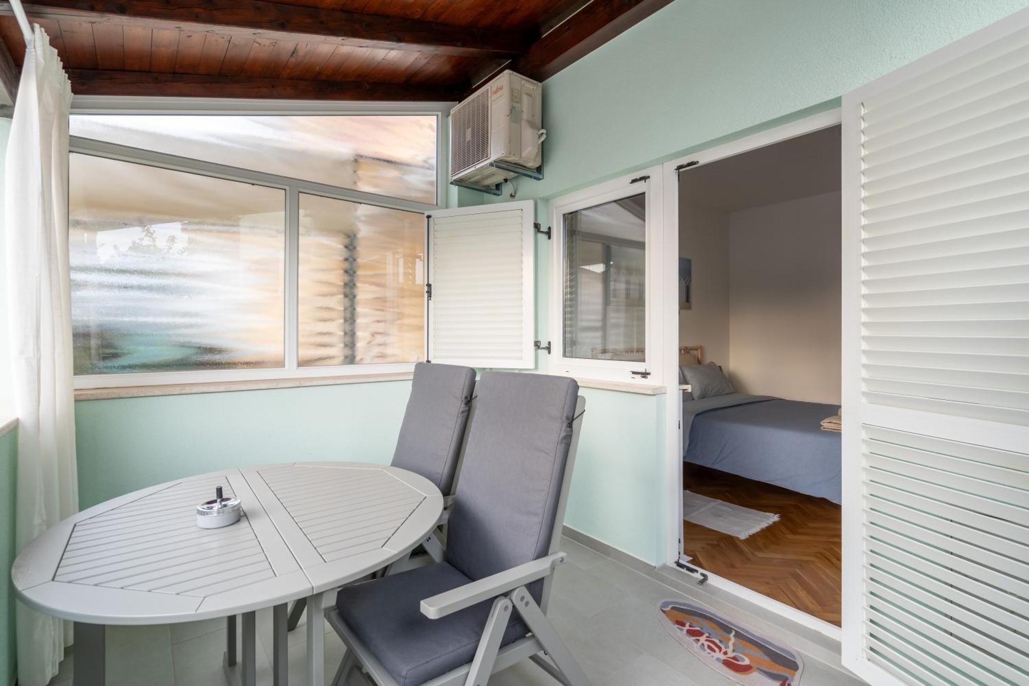New! D31 Studio W2 Bikes, Sunny Terrace & Parking Ровинь Экстерьер фото